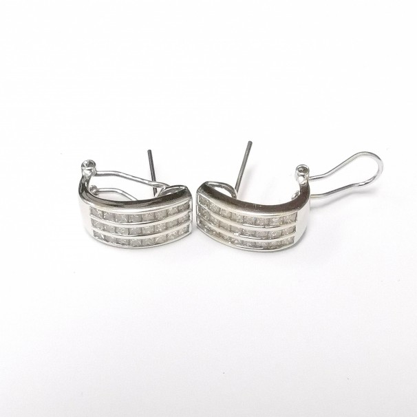 18K WG DIA EARRING