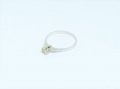 18K WG Diamond Ring