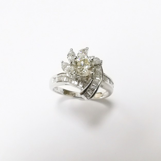 18K WG DIA RING EST.D1-0.47CT