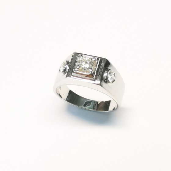 18K WG DIAMOND RING EST.D1-0.29CT, D2-0.20CT