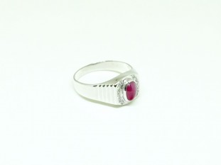 18K WG Diamond & Ruby Ring
