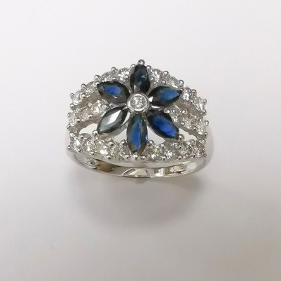 18K WG SAPPHIRE & DIA RING, EST.D23-0.57CT