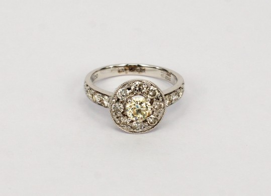 18K WG Diamond Ring