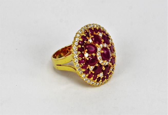 18K YG Diamond & Ruby Ring
